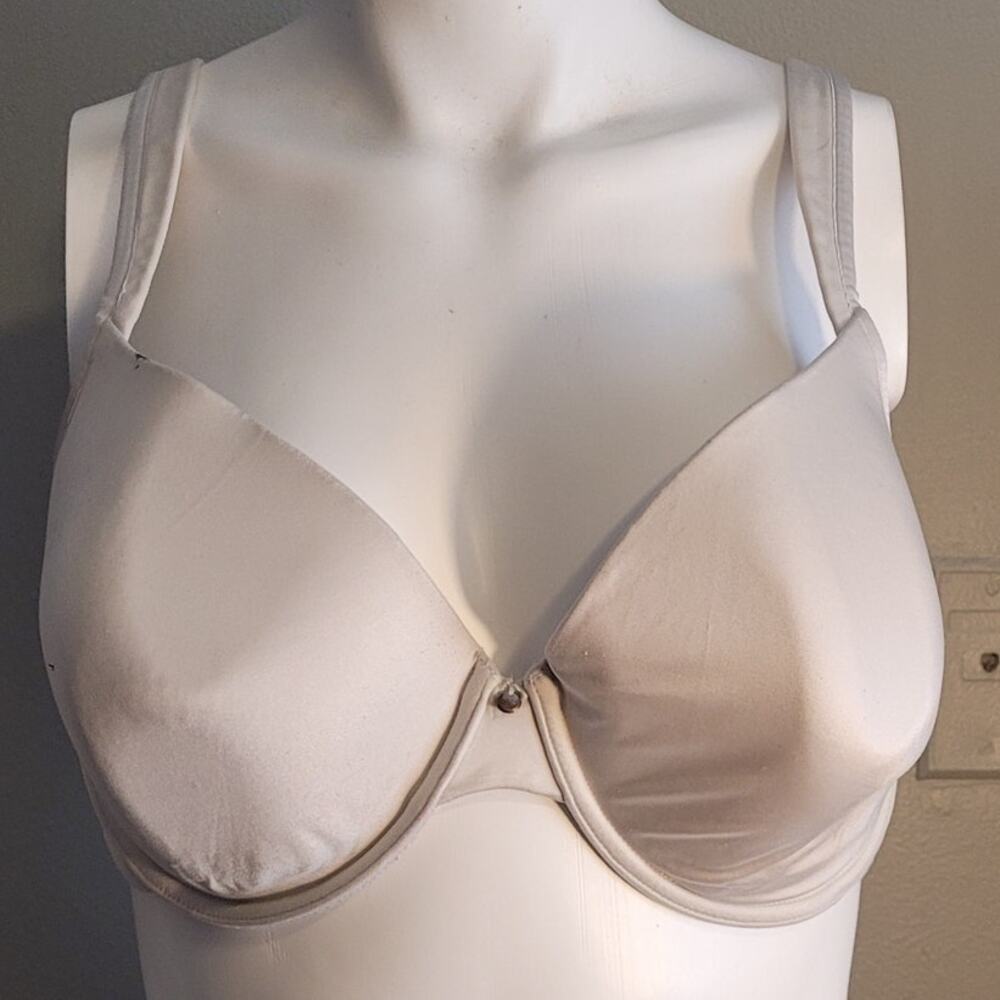 Warners Easy Does It Bra 40D Beige Satin Full Coverage Underwire Plus Size